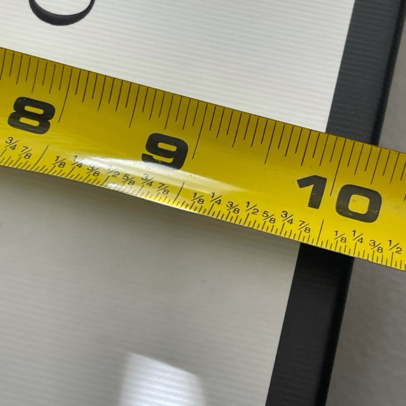 Authentic Gucci Gift Box - Picture 8 of 9